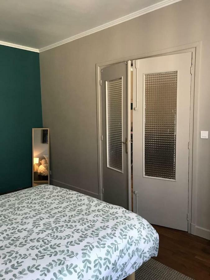 Appartement De Charme En Plein Coeur Du Centre Ville De 贡比涅 外观 照片