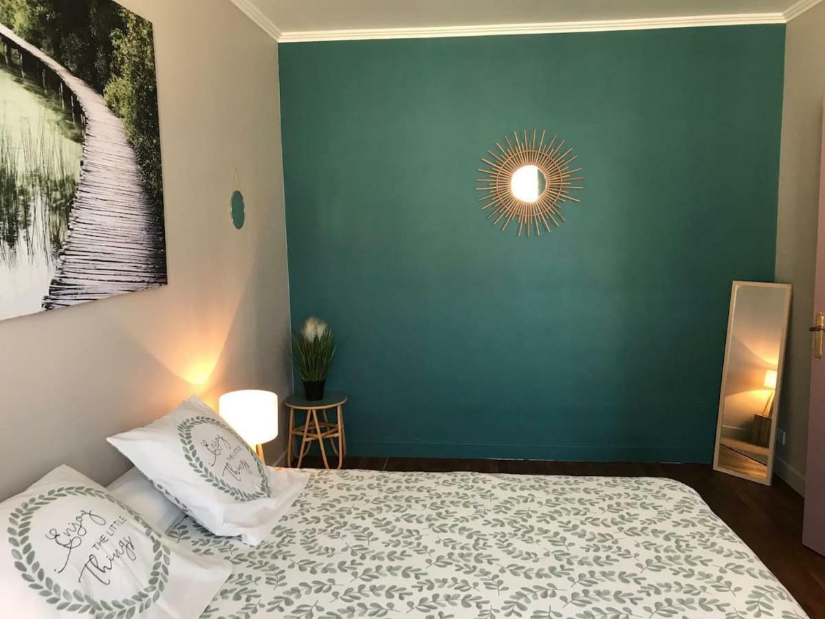 Appartement De Charme En Plein Coeur Du Centre Ville De 贡比涅 外观 照片