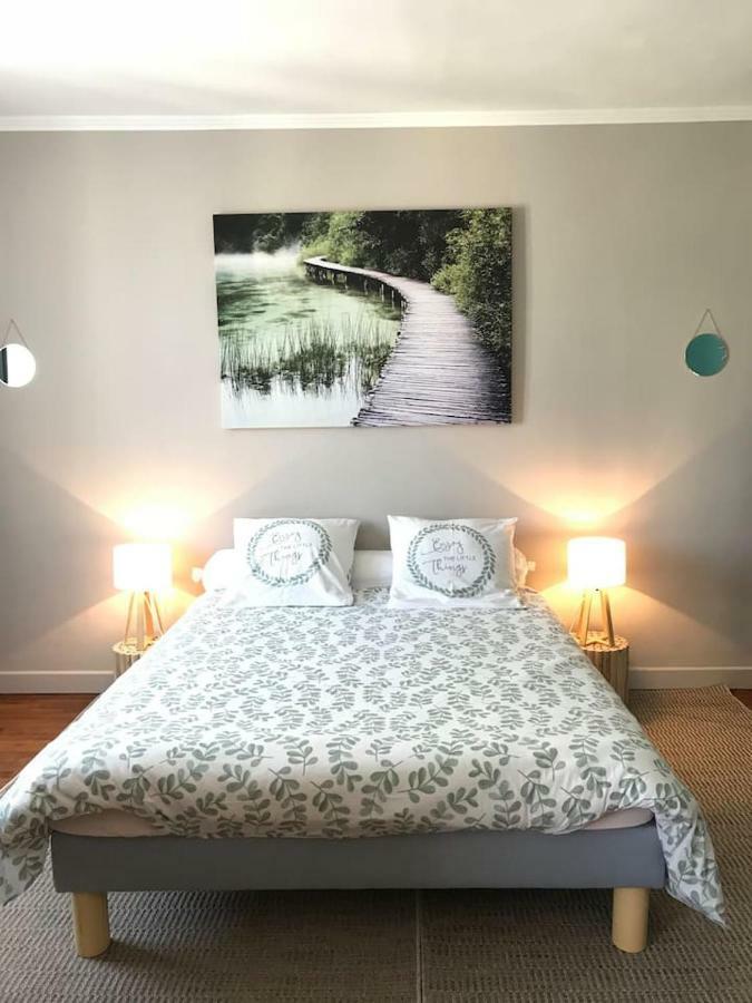 Appartement De Charme En Plein Coeur Du Centre Ville De 贡比涅 外观 照片