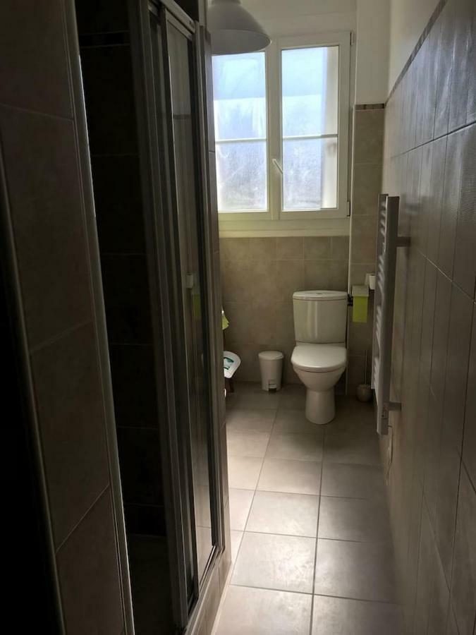 Appartement De Charme En Plein Coeur Du Centre Ville De 贡比涅 外观 照片